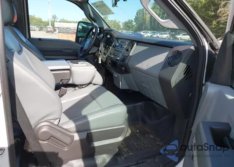 2016 Ford F250 Super Duty z USA, uszkodzony, nr VIN 1FTBF2A65GEA96453